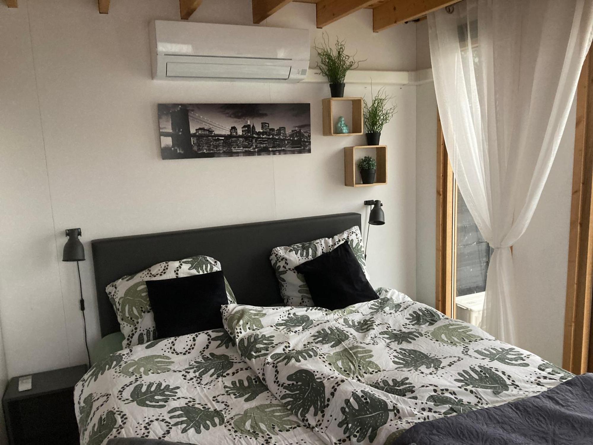 Bed & Breakfast 'T Westergouwertje 豪达 外观 照片