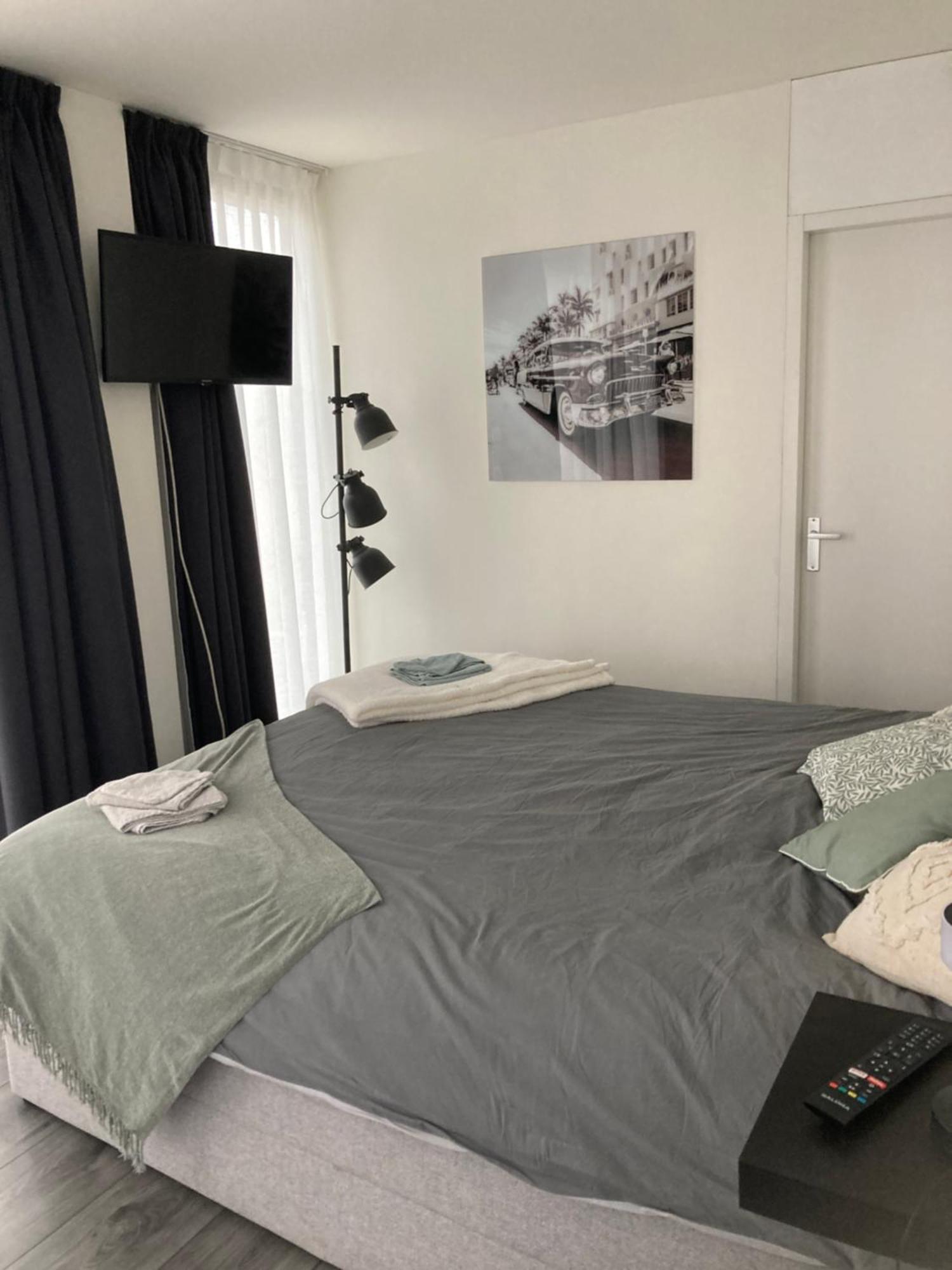 Bed & Breakfast 'T Westergouwertje 豪达 外观 照片