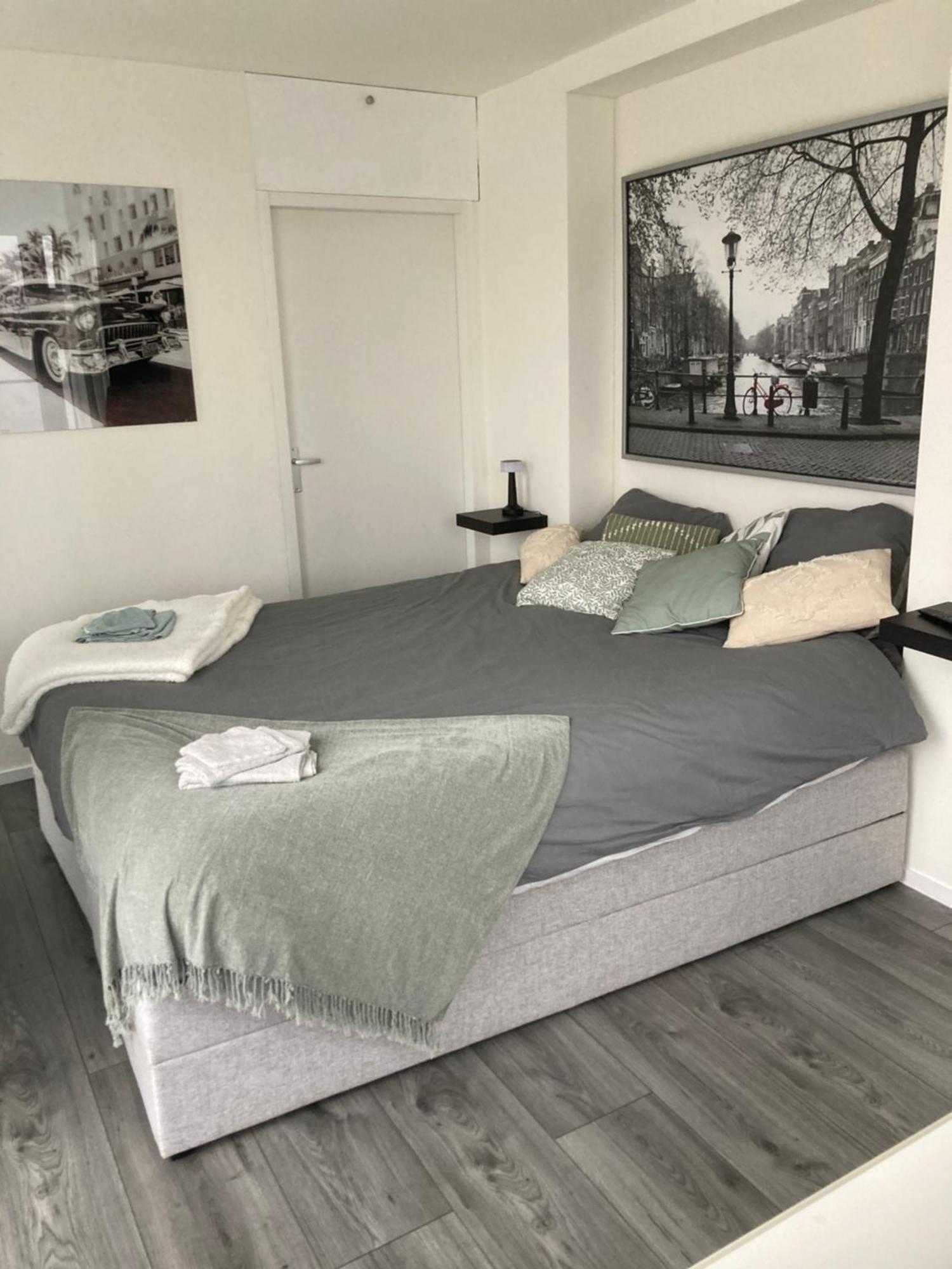 Bed & Breakfast 'T Westergouwertje 豪达 外观 照片